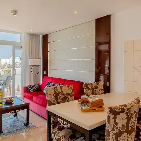 Monicca Collection Suites&resi