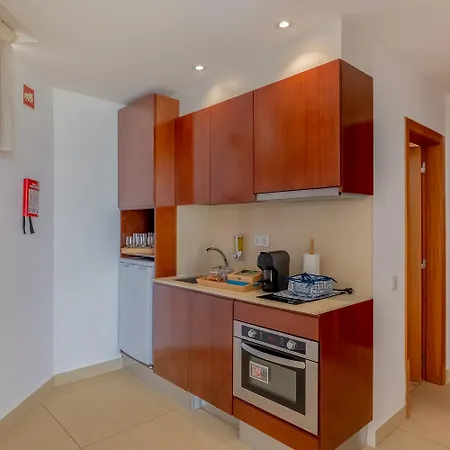 Monicca Collection Suites&resi Ξενοδοχείο Αλμπουφέιρα