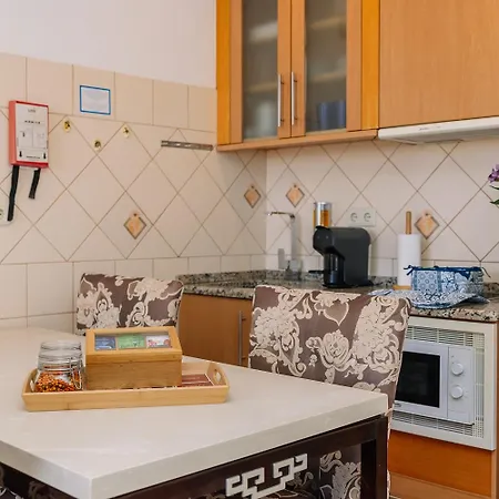 Monicca Collection Suites&resi