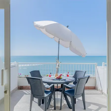 Monicca Collection Suites&resi 4* البوفيرا