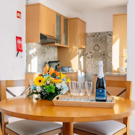 ホテル Monicca Collection Suites&resi