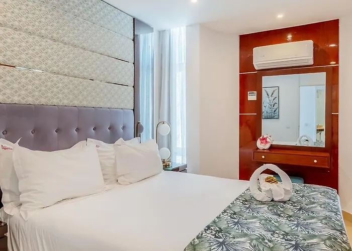 Monicca Collection Suites&resi 4* アルブフェイラ
