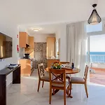 Hotel Monicca Collection Suites&resi 4*