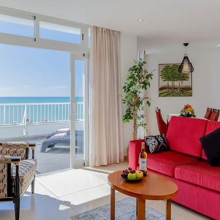 Monicca Collection Suites&resi